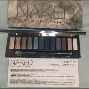 Urban Decay Naked Smoky Palette